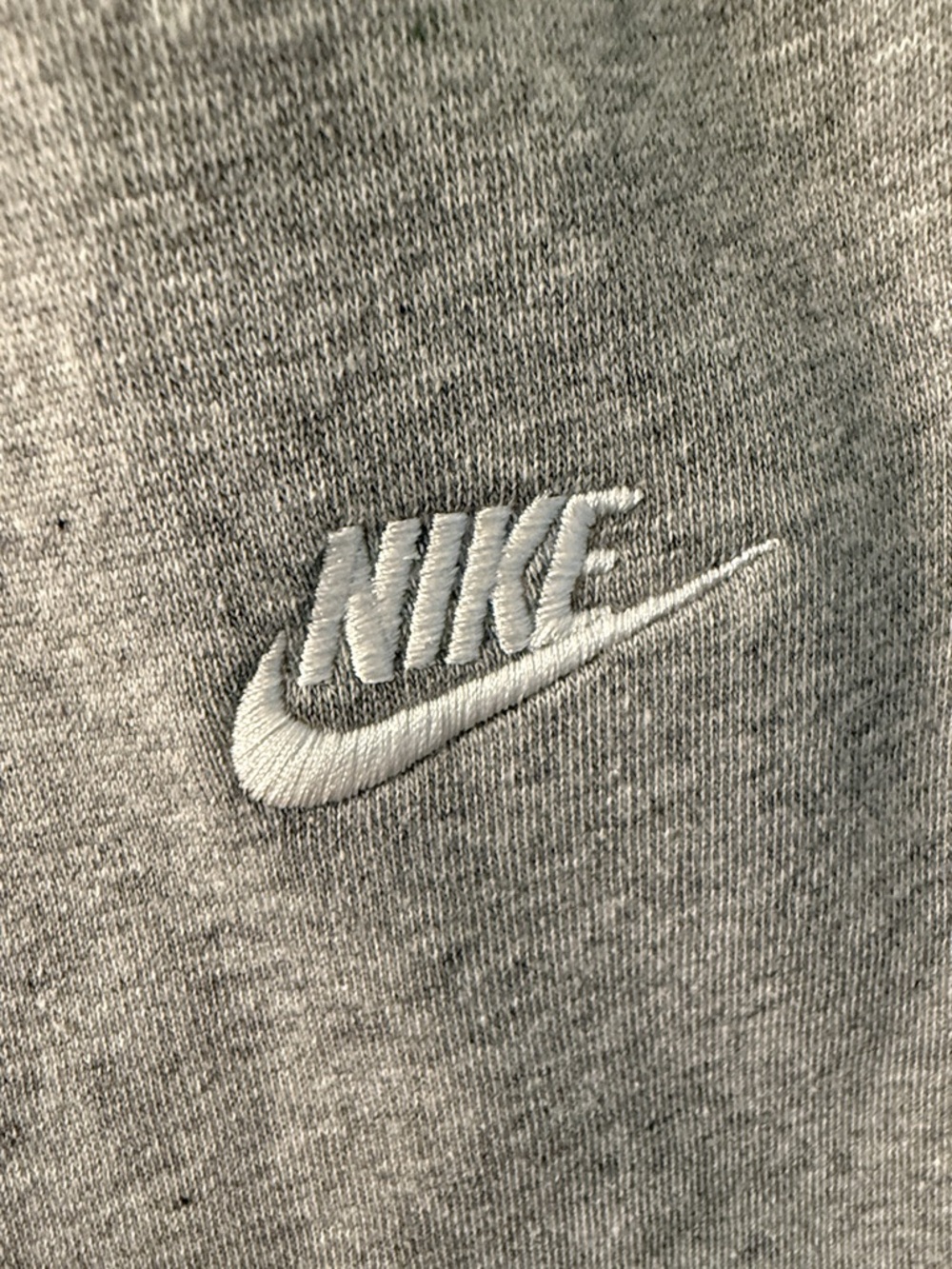 NWT Men’s Nike Gray Heather Embroidered Swoosh Sweatpants - Picture 2 of 8